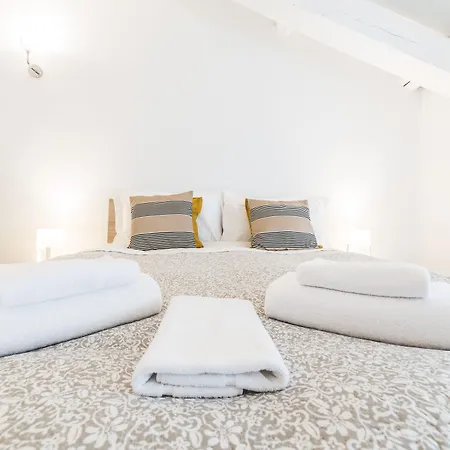 Pensión A Due Passi